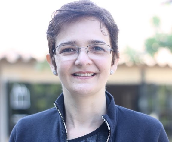 Profa. Dra. Andrea Pereira Mendonça