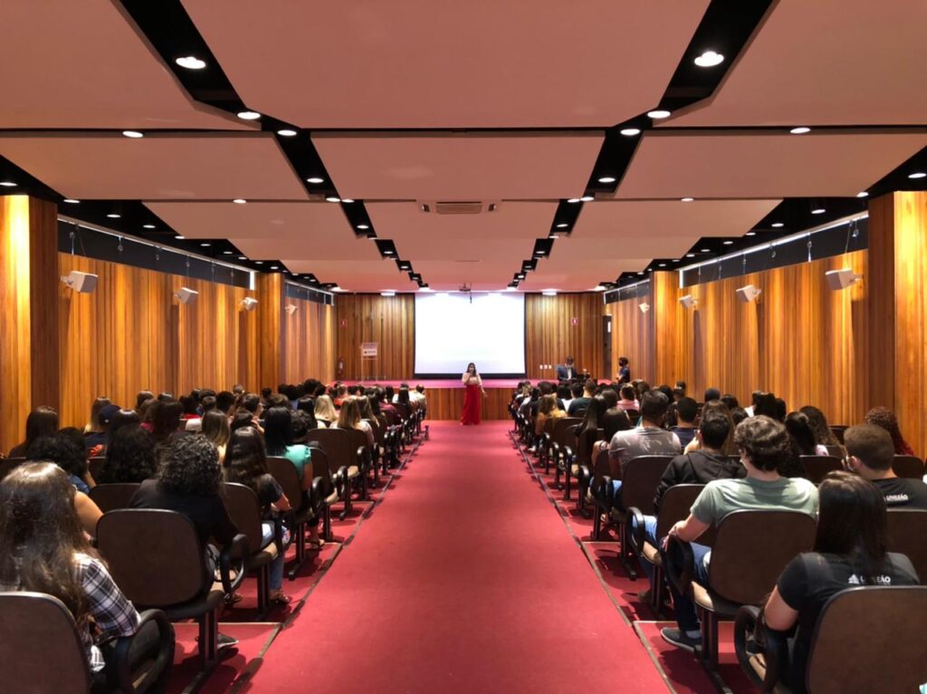 Curso de Direito da Unileão promove palestra sobre os desafios da Magistratura