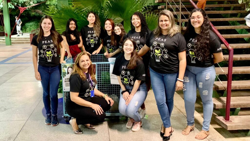 PEAS dos Cursos de Administração e Ciências Contábeis da Unileão promovem o Projeto Cata Treco Traz Felicidade