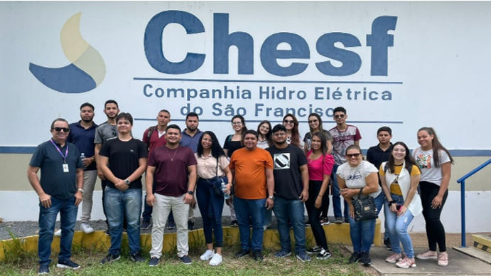 Cursos de Administração e de Ciências Contábeis realizam visita técnica à Subestação da CHESF em Milagres