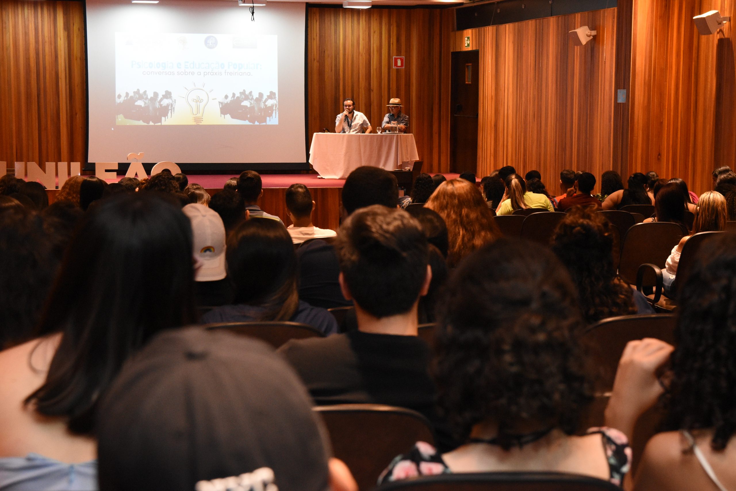 Evento do curso de Psicologia promove conversa sobre a práxis Freiriana
