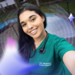 Da admiração pelo avô aos corredores do Hospital Veterinário: conheça a história da estudante Yzes